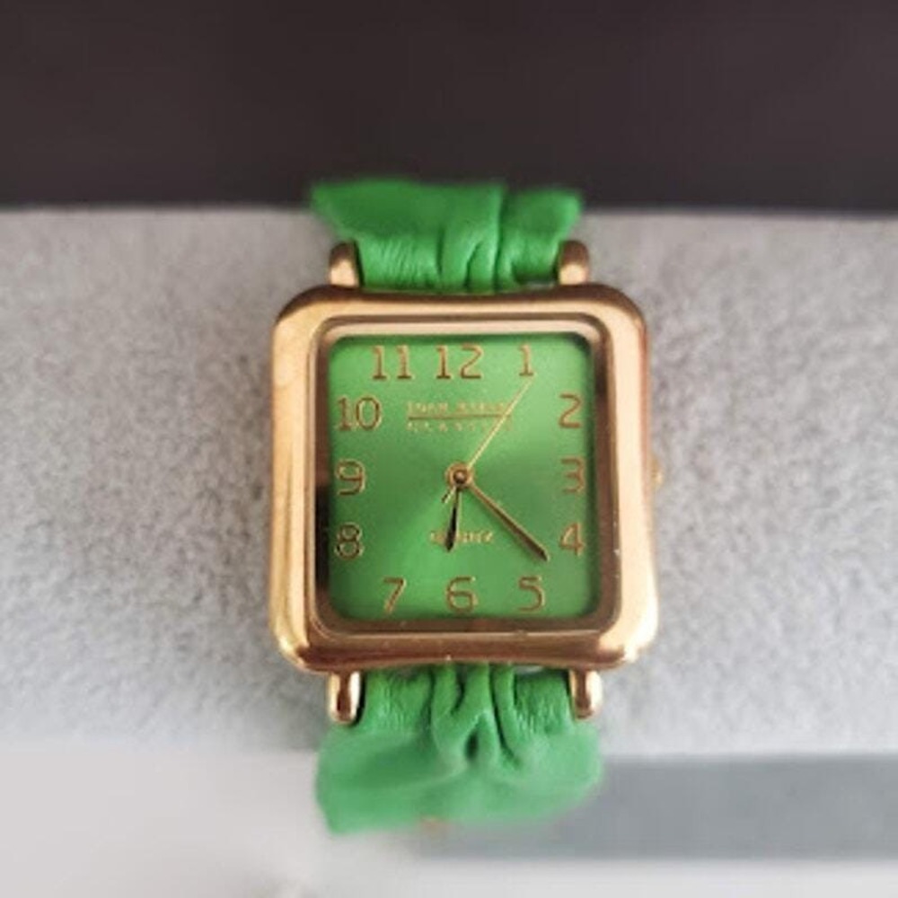 Joan Rivers Classics Green Leather Band Square Gold Tone Quartz Watch Running - Picture 10 of 10